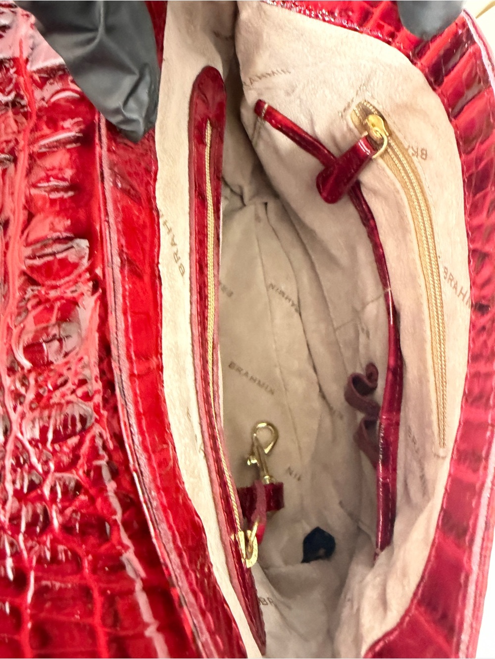 Vtg Brahmin Women's Shoulder Bag Red Croc Embossed Leather Small Gold Chain Lux - Picture 5 of 15